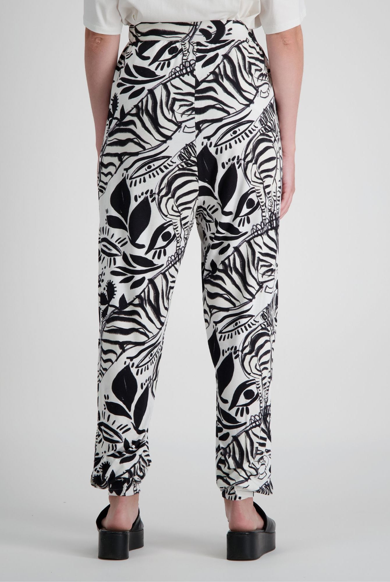 Roisin Adaptive Slouch Pants for Self Catheterisation Support - Christina Stephens