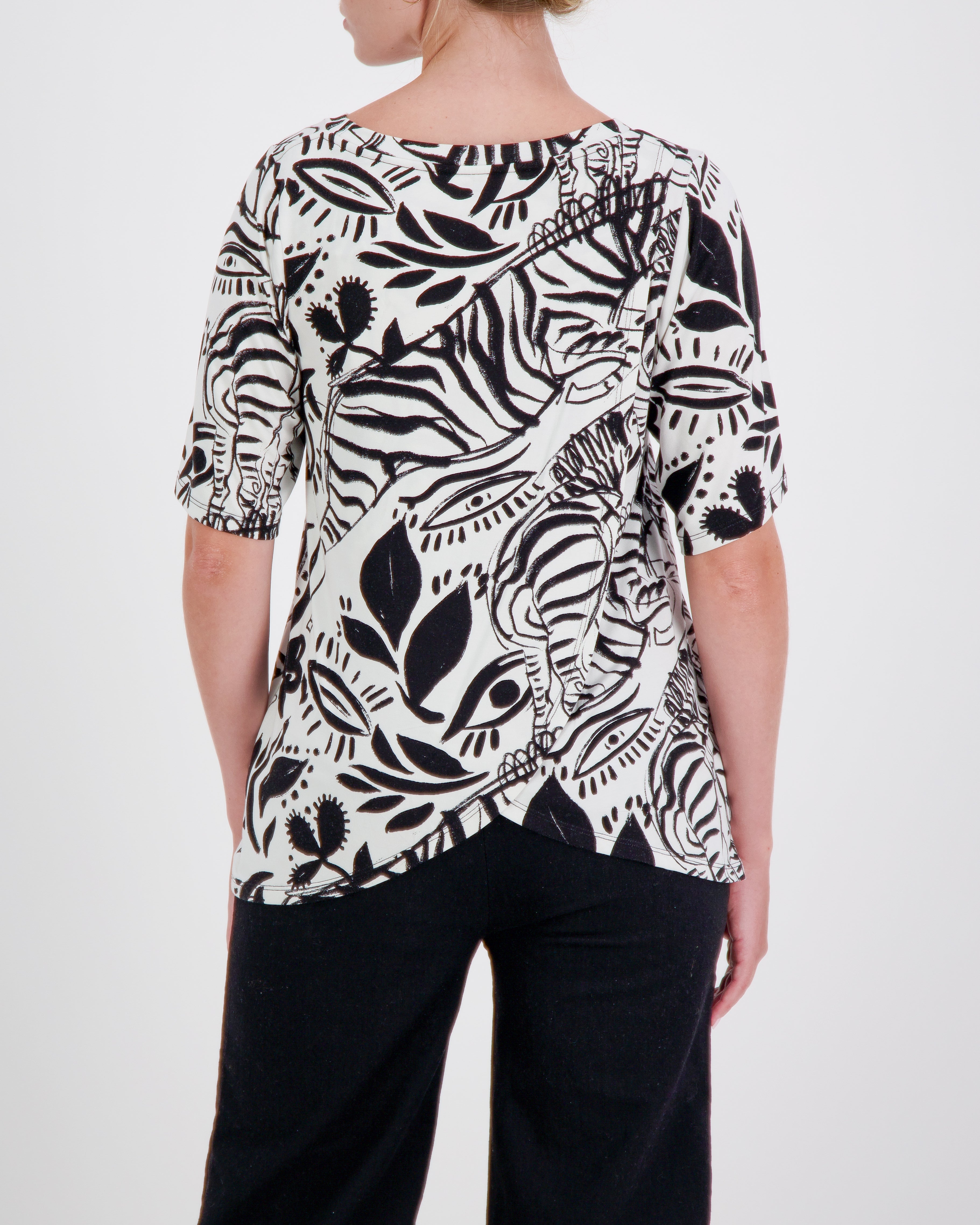 Lilli Leaf Back T-Shirt for Dexterity and Sensory Needs - Christina Stephens