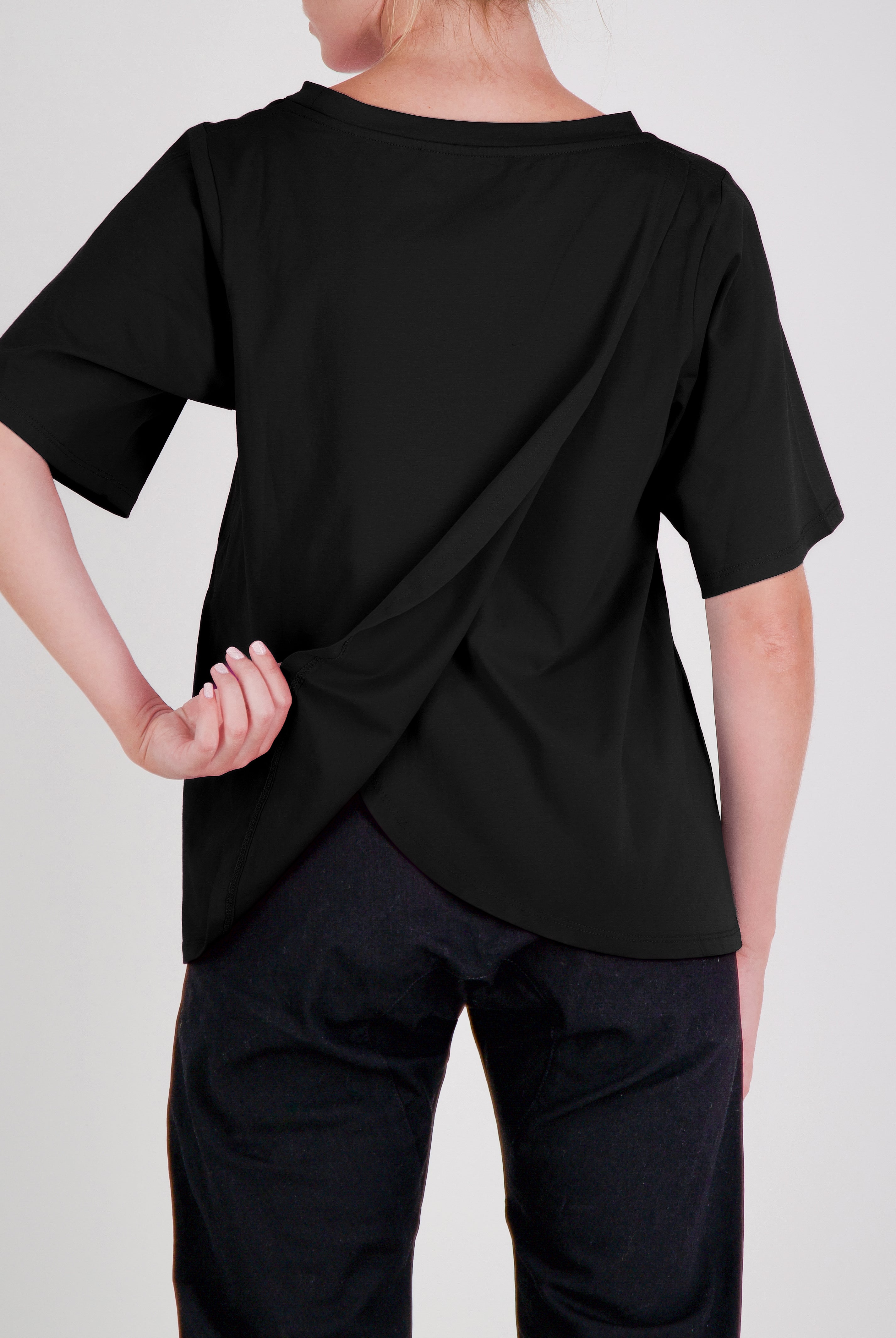 Lilli Leaf Back T-Shirt Stain and Spill Resistant for Dexterity - Black - Christina Stephens