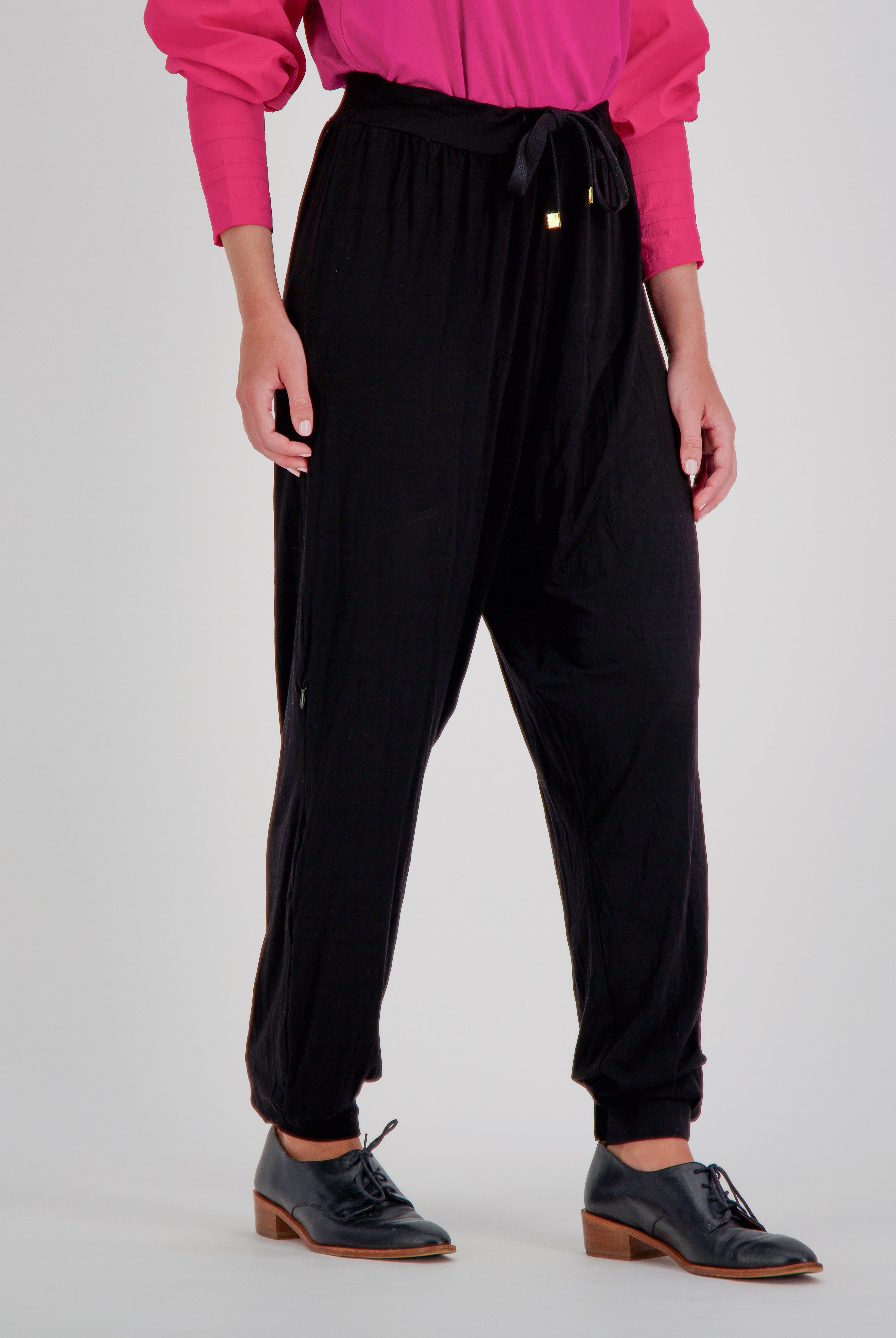 Roisin Adaptive Slouch Pants for Self Catheterisation Support - Christina Stephens