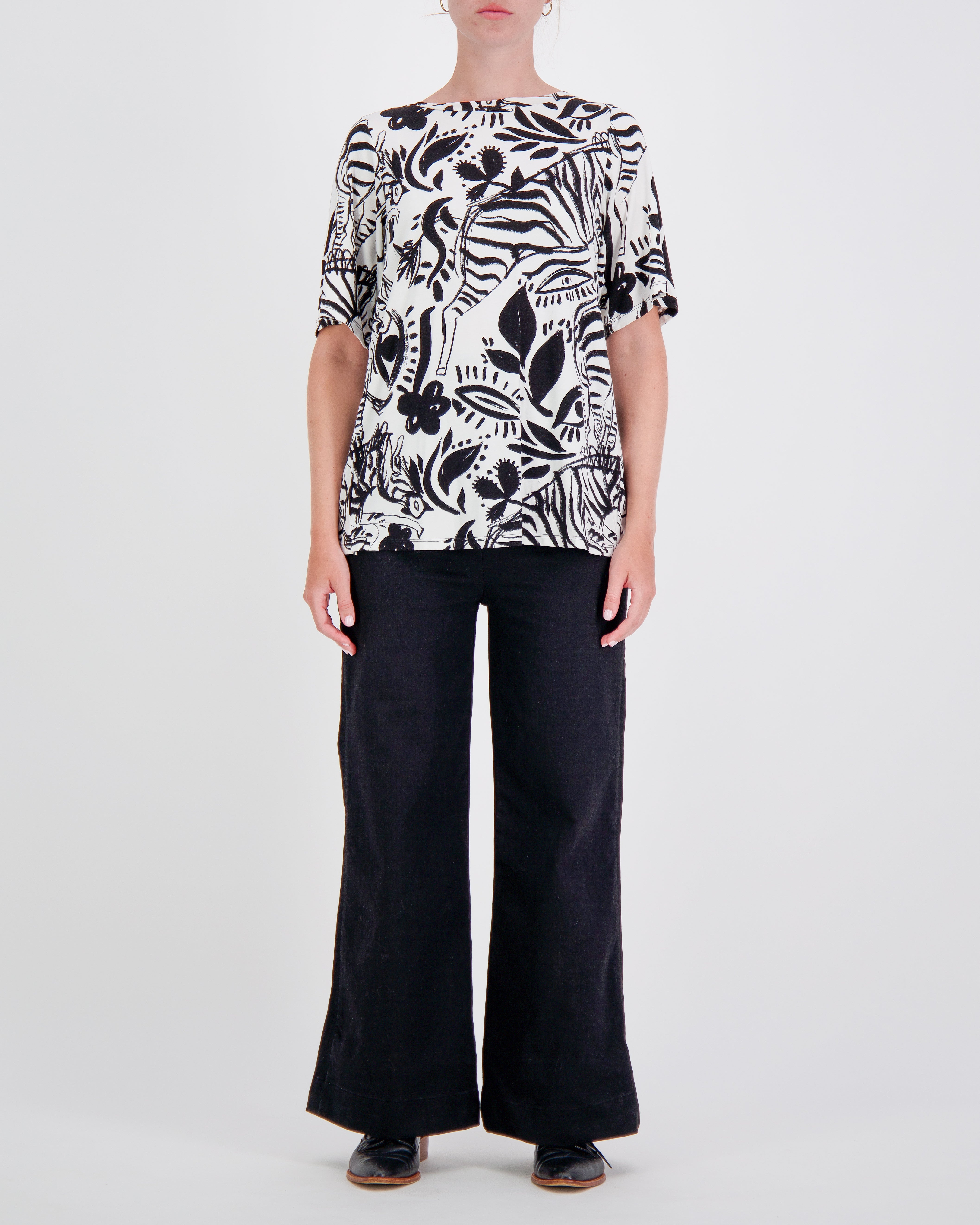 Lilli Leaf Back T-Shirt for Dexterity and Sensory Needs - Christina Stephens